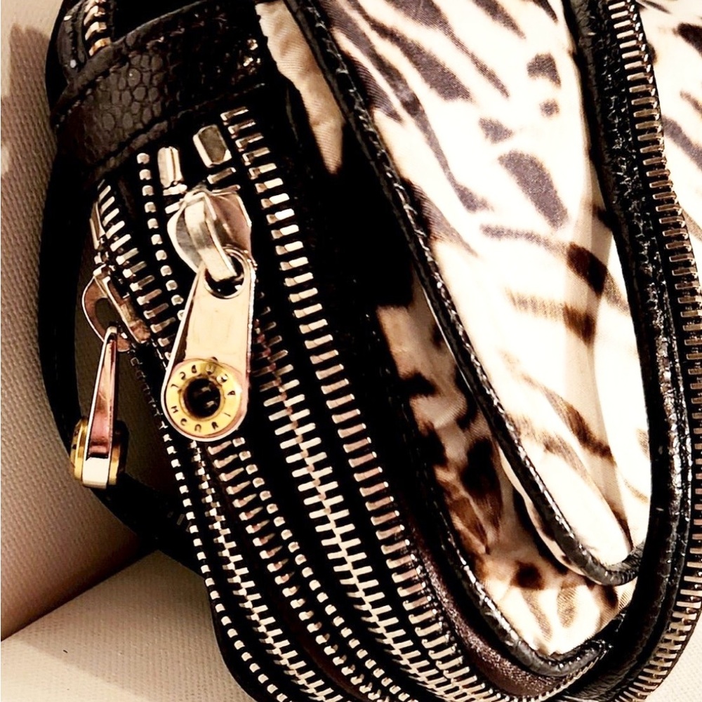 Henri Bendel Expandomatic Crossbody Bag NWOT - Picture 3 of 8